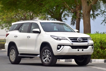 Luxury Fortuner Rental in Amritsar